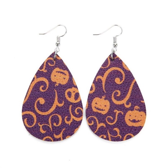 🆕 Halloween Faux Leather Earrings - Picture 3 of 5